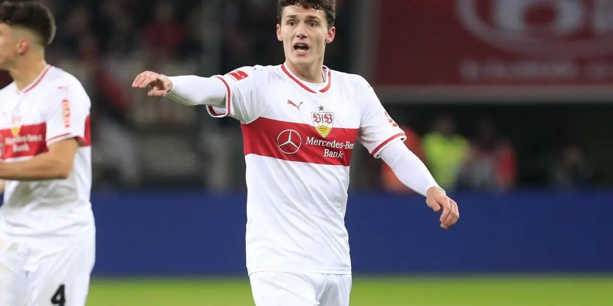 Benjamín Pavard se encuentra definiendo su futuro futbolístico y todo apunta entre el FC Barcelona o el Real Madrid.