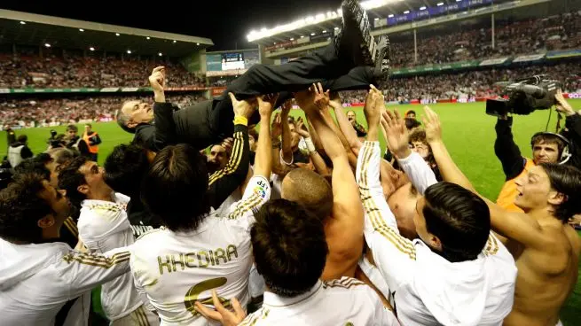 Temporada 2011-2012 del Real Madrid con la conquista de LaLiga de los 100 puntos