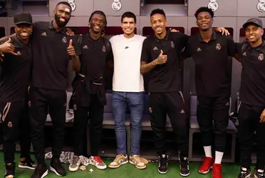 Carlos Alcaraz compartió un momento con los jugadores del Real Madrid en Alicante