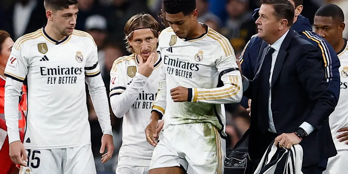 Durante un pasaje del primer tiempo Jude Bellingham quedó tenido en el césped por una lesión, sin embargo, logró recomponerse.