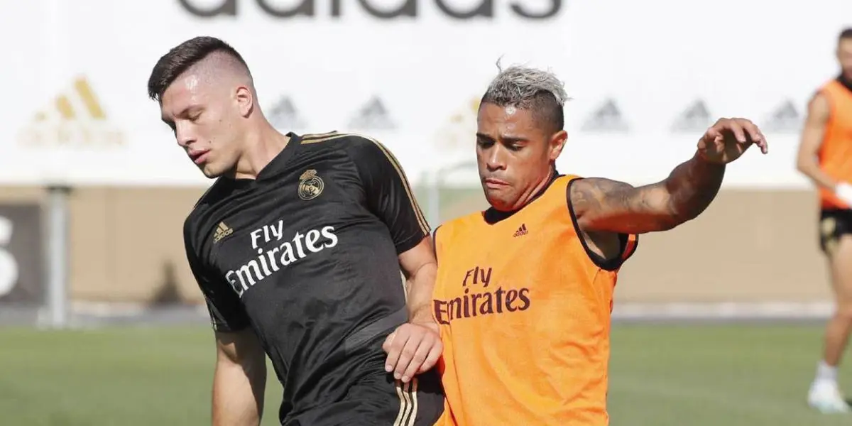 El actual club del futbolista planea ponerlo en venta