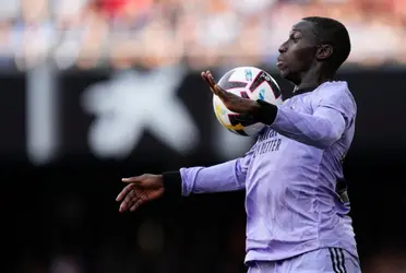 El francés no parece tener asegurado un lugar en el equipo la próxima temporada.