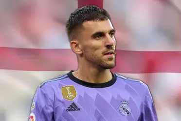 El mediocampista aún no ha renovado y aviva los rumores con un viaje inesperado.