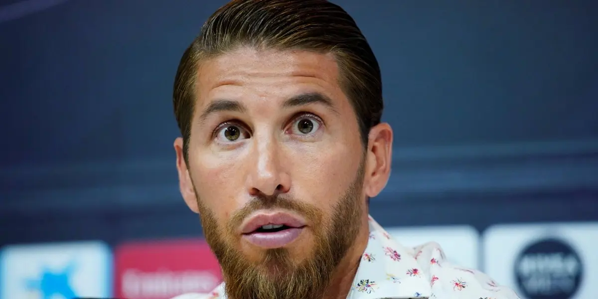 Este equipo iría por el jugador que está con el pase en su poder