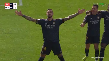 Joselu celebra como Bellingham el primer gol del partido.