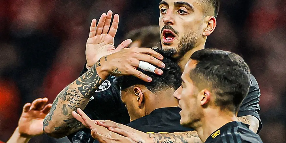 Joselu empató el partido en Berlín con un formidable cabezazo.