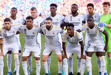 La plantilla del Real Madrid posa antes de un partido. Imagen: Meridiano.