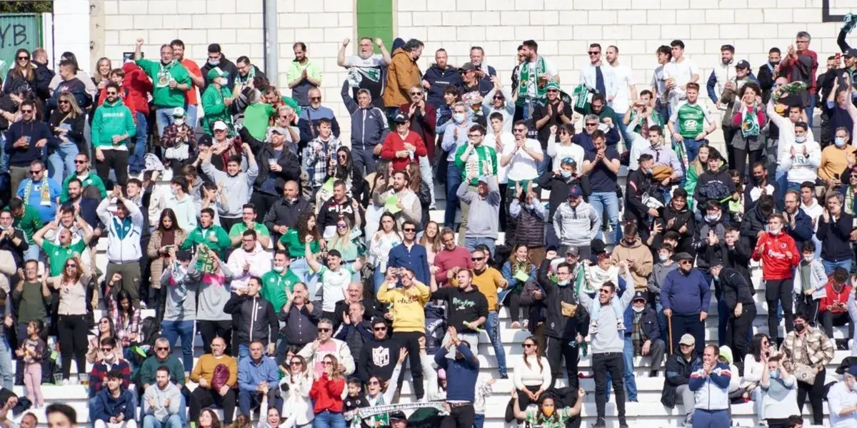 Los aficionados del Cacereño insultan al Real Madrid en la previa del partido por Copa del Rey