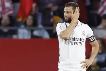 Nacho vio la roja tras una temeraria entrada ante Samu.