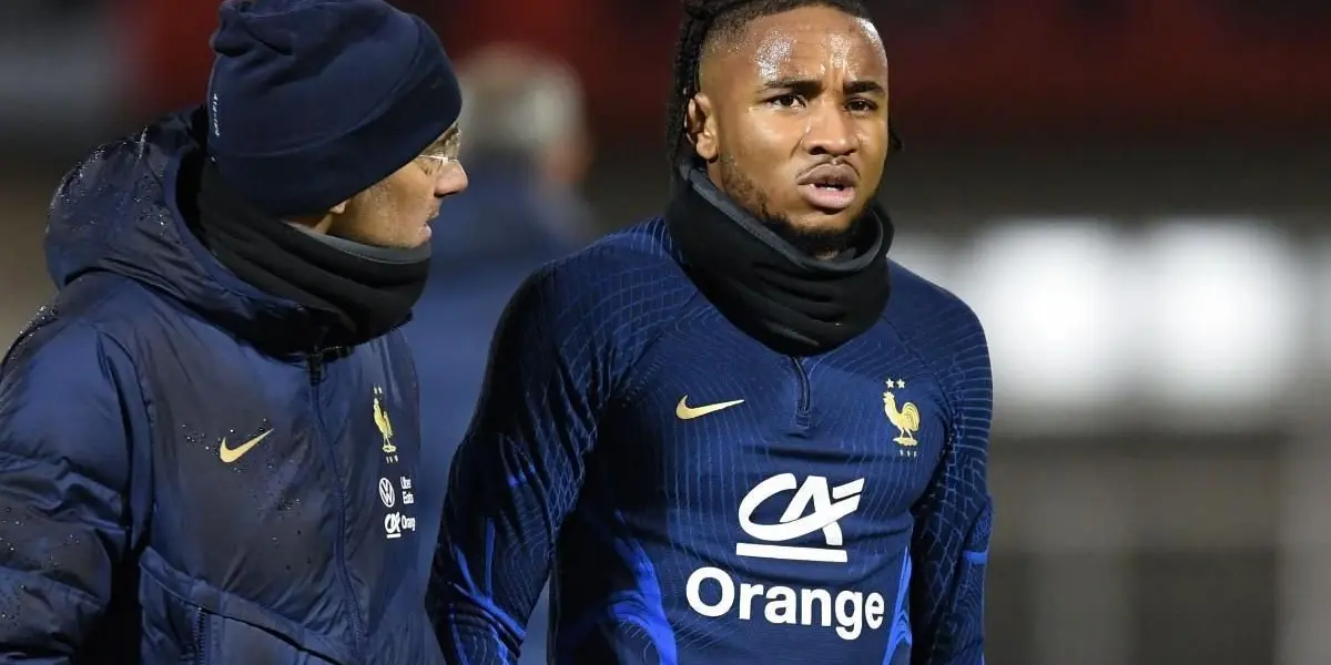 Nkunku se perderá el resto de la temporada por lesión, lo cual provoca que su pase por el Chelsea no se concrete. El Madrid no le perderá pisada