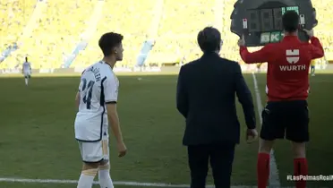 Sin pena ni gloria, así fue el debut de Arda Güler con el Real Madrid en La Liga
